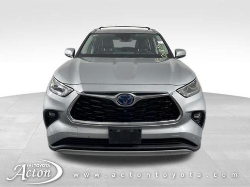 2021 Toyota Highlander Hybrid Platinum