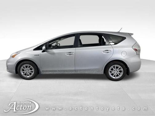 2013 Toyota Prius v Three