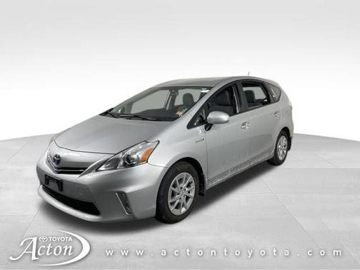 2013 Toyota Prius v Three