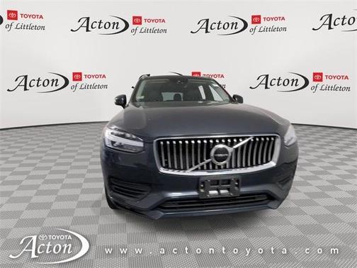 2022 Volvo XC90 T5 Momentum