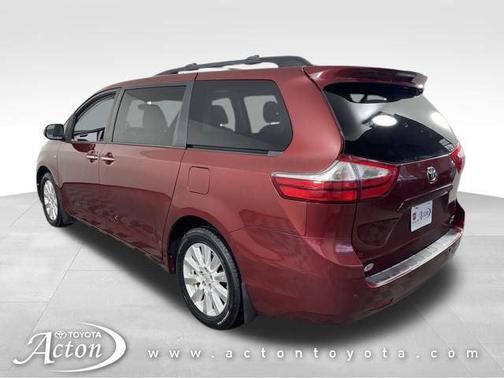 2017 Toyota Sienna XLE Premium