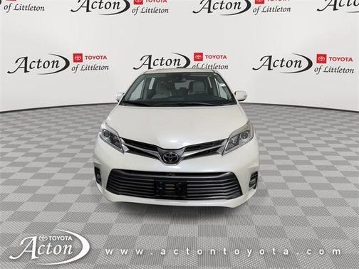 2019 Toyota Sienna XLE