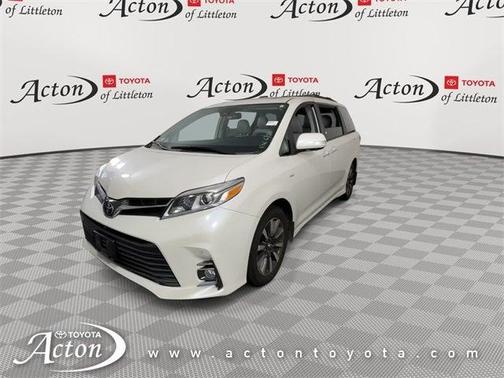 2019 Toyota Sienna XLE