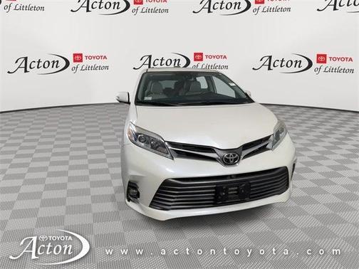 2019 Toyota Sienna XLE