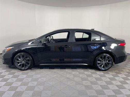Midnight Black Metallic 2026 Toyota Corolla SE