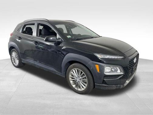 Ultra Black Pearl 2019 Hyundai KONA SEL