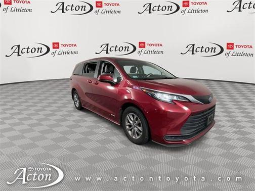 2021 Toyota Sienna LE