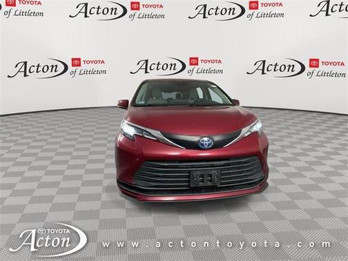 2021 Toyota Sienna LE