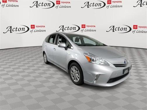 2014 Toyota Prius v Two