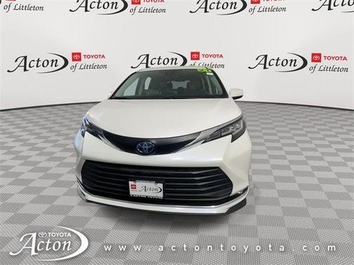 2021 Toyota Sienna XLE 7 Passenger