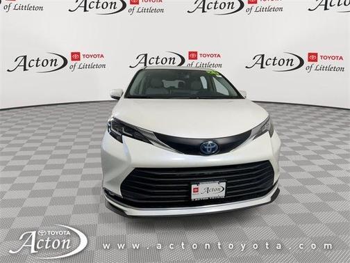 2021 Toyota Sienna XLE 7 Passenger