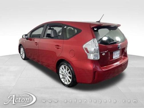 2013 Toyota Prius v Five