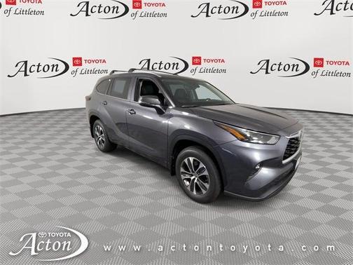 2025 Toyota Highlander XLE
