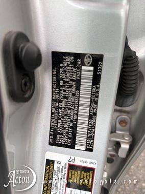 Classic Silver Metallic 2014 Toyota Camry SE