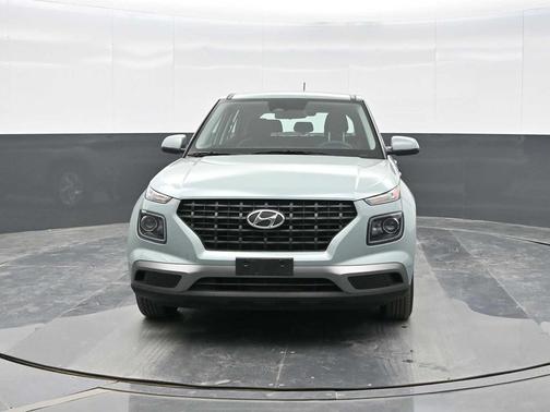 2025 Hyundai VENUE SE