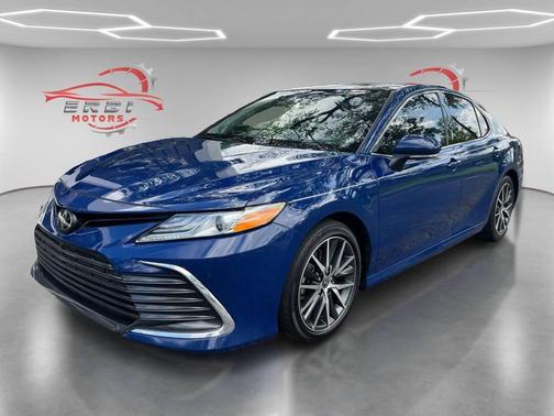 BLUE 2024 Toyota Camry XLE