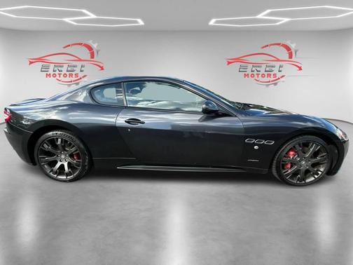 2012 Maserati GranTurismo S Auto