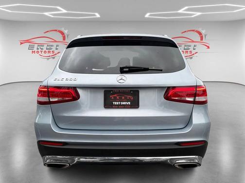 2016 Mercedes-Benz GLC 300 Base