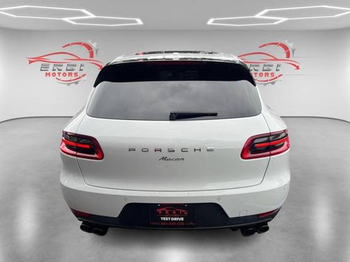 2018 Porsche Macan Sport Edition