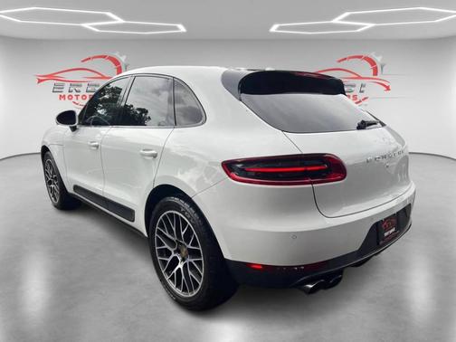 2018 Porsche Macan Sport Edition