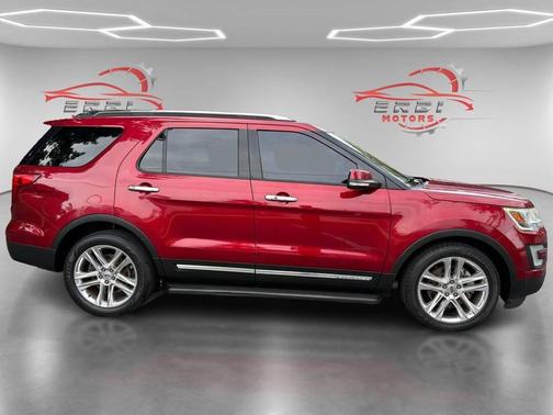 RED 2017 Ford Explorer Limited