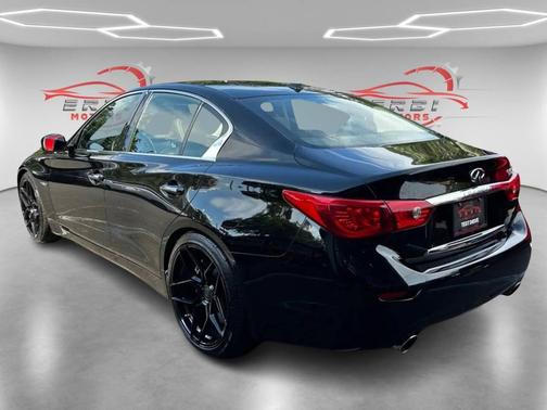 2015 INFINITI Q50 Hybrid Sport