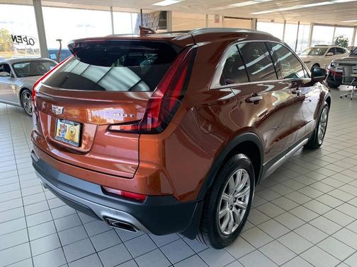 2019 Cadillac XT4 Premium Luxury
