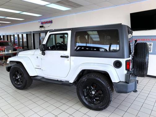 2013 Jeep Wrangler Sahara