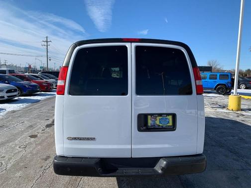 2023 Chevrolet Express 3500 LS 3500 3dr Extended Passenger Van