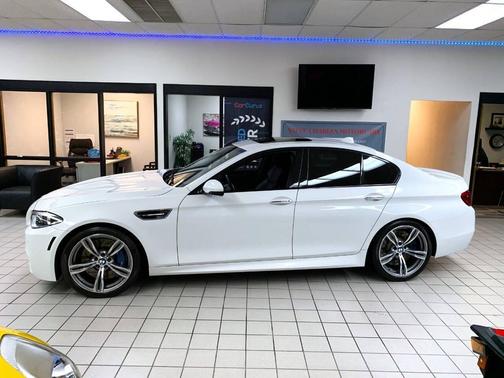 2014 BMW M5 Base