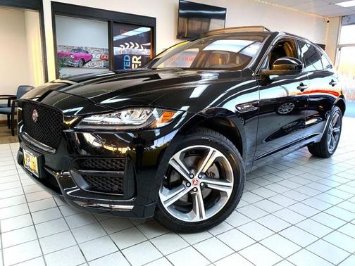 2017 Jaguar F-PACE 35t R-Sport