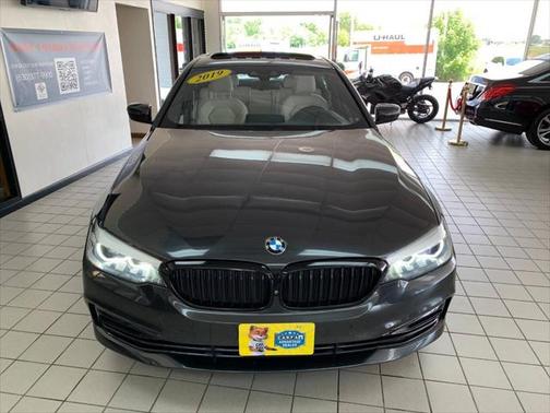 2019 BMW 540 i