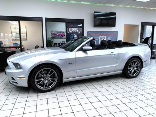 2014 Ford Mustang GT Premium