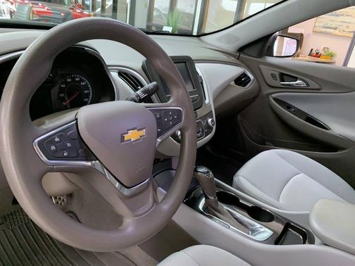 2017 Chevrolet Malibu 1LS