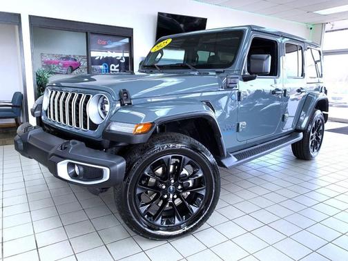 2025 Jeep Wrangler Sahara 4xe 4x4 4dr SUV