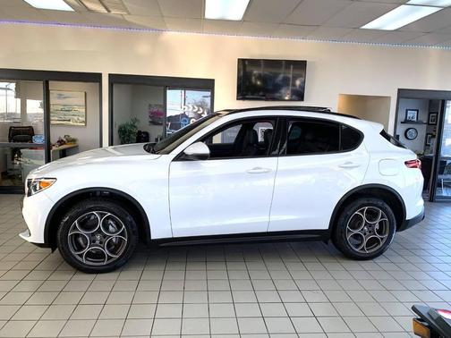 2022 Alfa Romeo Stelvio Sprint