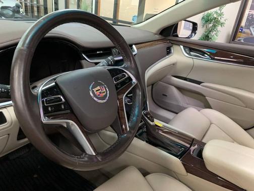 2013 Cadillac XTS Luxury