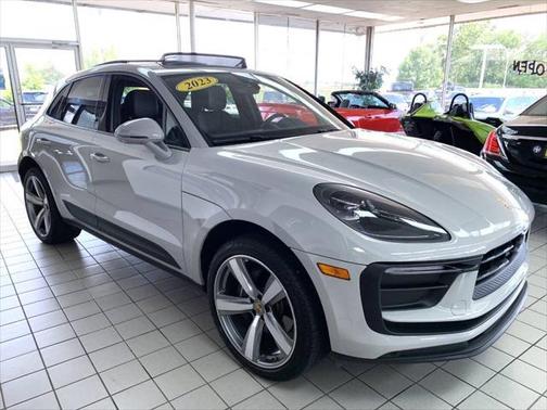 2023 Porsche Macan Base
