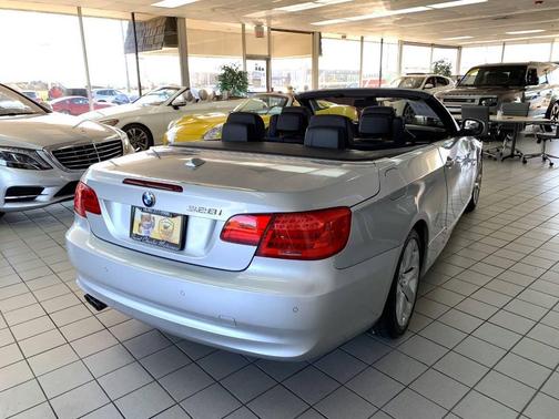 2011 BMW 328 i