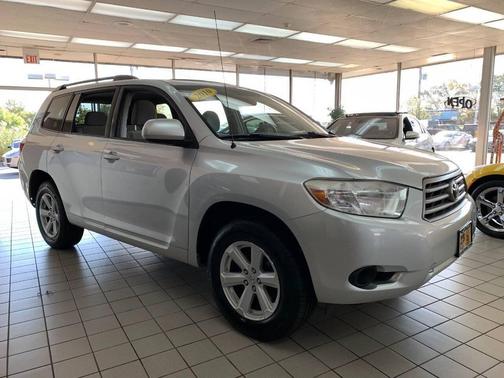 2010 Toyota Highlander SE