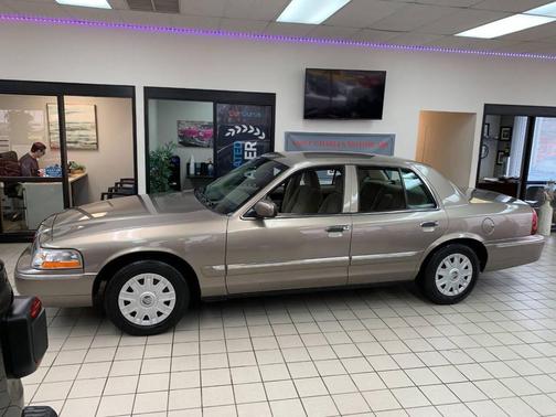 2005 Mercury Grand Marquis GS 4dr Sedan