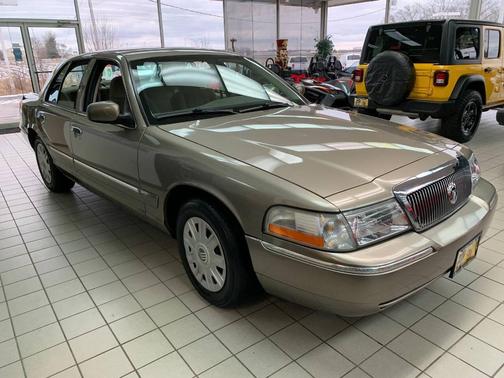 2005 Mercury Grand Marquis GS 4dr Sedan