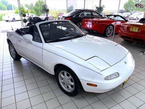 1993 Mazda MX-5 Miata Base 2dr Convertible