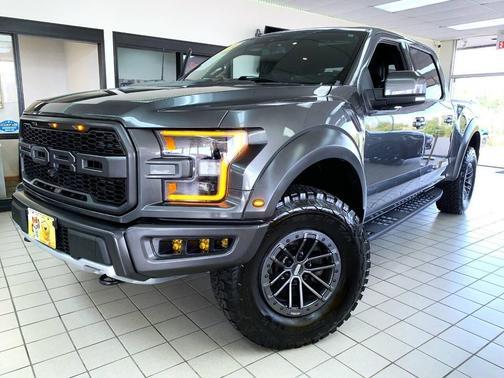 2019 Ford F-150 Raptor 4x4 4dr SuperCrew 5.5 ft. SB