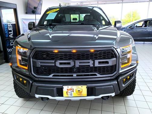 2019 Ford F-150 Raptor 4x4 4dr SuperCrew 5.5 ft. SB