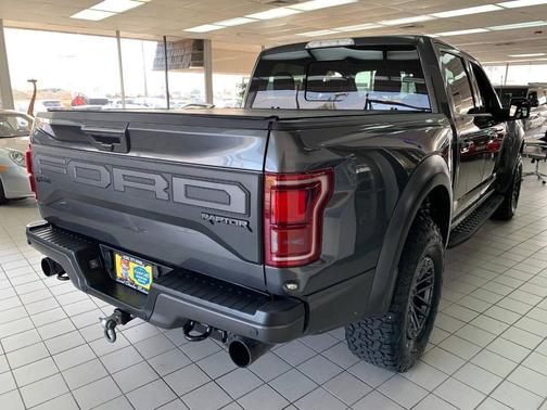 2019 Ford F-150 Raptor 4x4 4dr SuperCrew 5.5 ft. SB