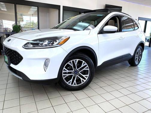Oxford White 2020 Ford Escape SEL