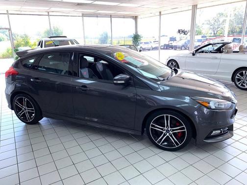 2017 Ford Focus ST Base