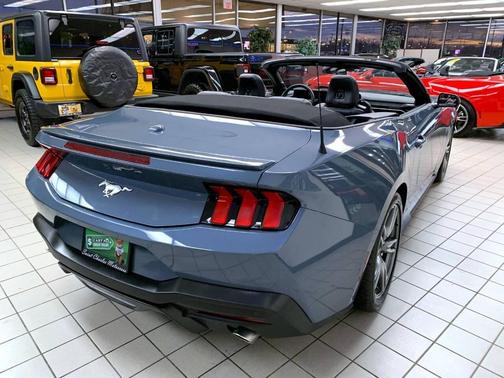 2025 Ford Mustang EcoBoost Premium