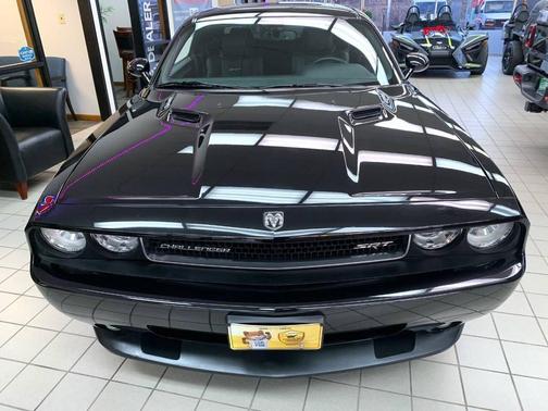 2009 Dodge Challenger SRT8